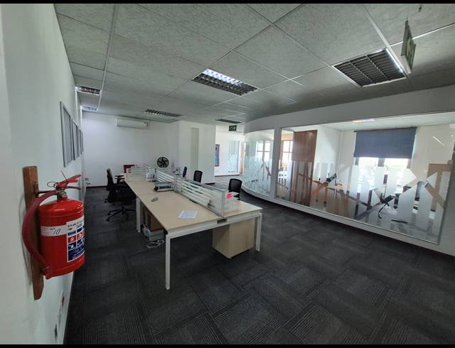 584M² OFFICE TO LET IN BRUMA